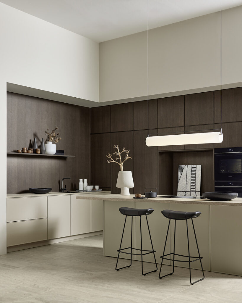 Nolte keuken in moderne stijl met kookeiland bij Van Gilde Wonen